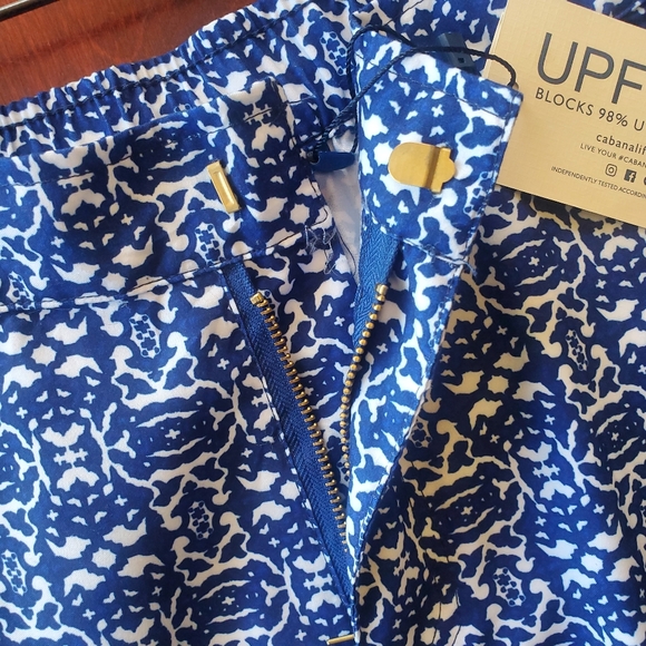 Cabana Life 50+ UPF Blue and White Indigo Print Shorts in Size Small NWT - Picture 5 of 5